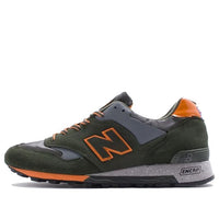 حقيبة ظهر "Rain Mac Pack" من New Balance M577 مصنوعة في إنجلترا - لون زيتوني M577MOO