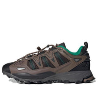 حذاء adidas Hyperturf Adventure باللون الأخضر الأرضي HQ6606