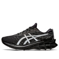 حذاء ASICS Novablast 2 "أسود فضي نقي" 1011B398-001