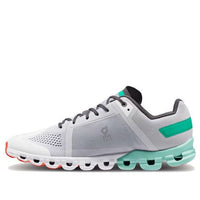 حول تشغيل Cloudflow 'Glacier Creek' 35.98211